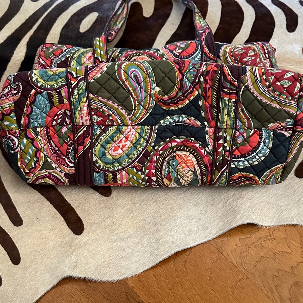 Vera Bradley Heirloom Paisley Tote - Picture 5 of 10